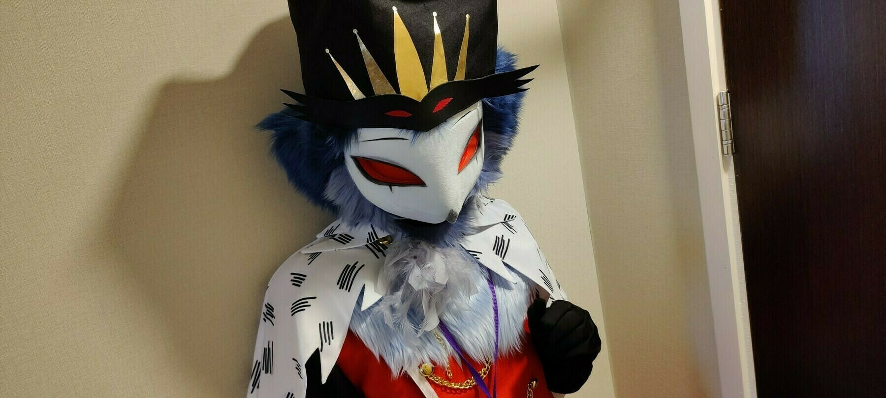 Stolas closeup 2