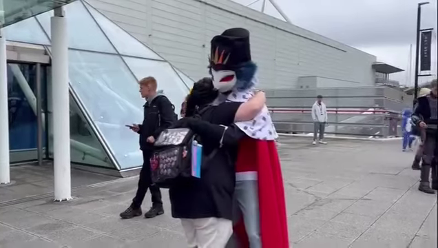 Stolas hugs
